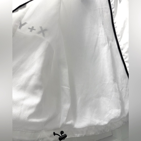 NWOT Urban Heritage White and Black Jacket - Size Youth 14 Women’s 6 or Medium - Picture 12 of 12